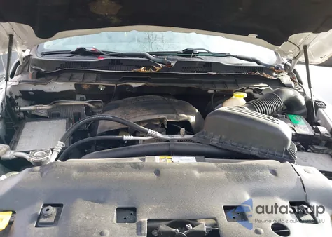 2019 Ram 1500 Classic Tradesman 4X4 6'4 Box z USA, uszkodzony, nr VIN 1C6RR7FT1KS525204